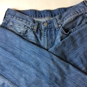 Levi’s Jean 514 straight leg